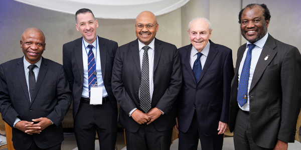 New Mervyn King Centre to champion corporate governance and sustainability